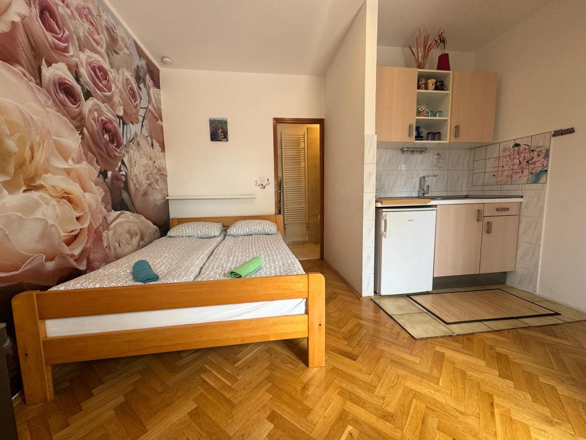 Apartments Jessica Krk Town Zewnętrze zdjęcie